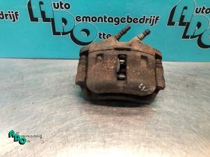 Begagnade Främre bromsok, vänster Fiat Ducato (280) 2.5 D Pris € 75,00 Marginaltabell erbjuds av Autodemontagebedrijf Otte