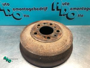 Begagnade Bakre bromstrumma Fiat Ducato (230/231/232) 2.0 JTD Pris € 30,00 Marginaltabell erbjuds av Autodemontagebedrijf Otte