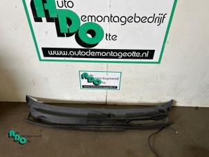 Używane Parawan Honda HR-V (GH) 1.6 16V 4x2 Cena € 20,00 Procedura marży oferowane przez Autodemontagebedrijf Otte