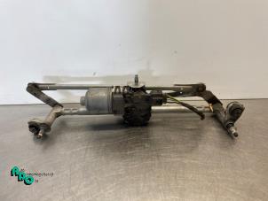 Begagnade Torkarmotor + mekanism Volkswagen Polo V (6R) 1.2 TDI 12V BlueMotion Pris € 10,00 Marginaltabell erbjuds av Autodemontagebedrijf Otte