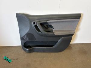 Begagnade List, framdörr, 4-dörrars, höger Skoda Fabia II Combi 1.2i 12V Pris € 30,00 Marginaltabell erbjuds av Autodemontagebedrijf Otte