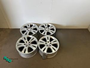 Begagnade Sporthjulsuppsättning Mercedes C (W204) 1.8 C-200K 16V Pris € 175,00 Marginaltabell erbjuds av Autodemontagebedrijf Otte