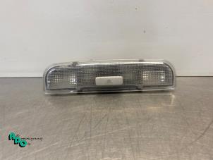 Używane Oswietlenie wewnetrzne tyl Skoda Fabia II Combi 1.2i 12V Cena € 10,00 Procedura marży oferowane przez Autodemontagebedrijf Otte