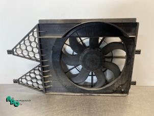 Używane Wentylator Skoda Fabia II Combi 1.2i 12V Cena € 15,00 Procedura marży oferowane przez Autodemontagebedrijf Otte