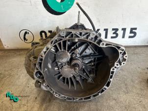 Begagnade Växellåda Opel Movano (4A1; 4A2; 4B2; 4B3; 4C2; 4C3) 2.5 CDTI Pris € 575,00 Marginaltabell erbjuds av Autodemontagebedrijf Otte