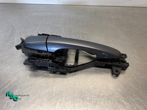 Gebruikte Portiergreep 4Deurs links-achter Volvo V40 (MV) 1.6 D2 Prijs € 30,00 Margeregeling aangeboden door Autodemontagebedrijf Otte