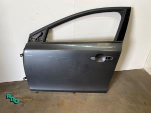 Gebruikte Portier 4Deurs links-voor Volvo V40 (MV) 1.6 D2 Prijs € 195,00 Margeregeling aangeboden door Autodemontagebedrijf Otte