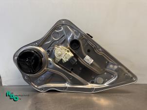 Gebruikte Raammechaniek 4Deurs rechts-achter Mercedes C (W204) 1.8 C-200K 16V Prijs € 15,00 Margeregeling aangeboden door Autodemontagebedrijf Otte