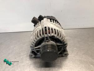 Gebruikte Dynamo Peugeot 208 I (CA/CC/CK/CL) 1.0 Vti 12V PureTech Prijs € 30,00 Margeregeling aangeboden door Autodemontagebedrijf Otte