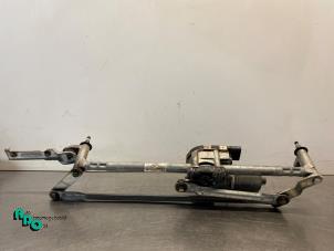 Gebruikte Ruitenwismotor + Mechaniek Volkswagen Golf VI (5K1) 1.2 TSI BlueMotion Prijs € 10,00 Margeregeling aangeboden door Autodemontagebedrijf Otte