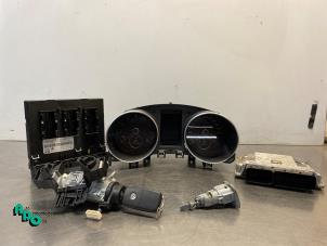 Gebruikte Contactslot + computer Volkswagen Golf VI (5K1) 1.2 TSI BlueMotion Prijs € 250,00 Margeregeling aangeboden door Autodemontagebedrijf Otte