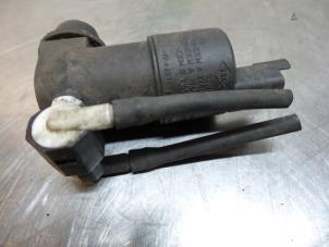 Begagnade Pump, vindrutespolare Renault Espace (JK) 3.0 dCi V6 24V Pris € 10,00 Marginaltabell erbjuds av Autodemontagebedrijf Otte