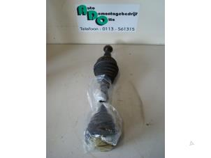 Begagnade Drivaxel, höger fram Cadillac Seville Pris € 40,00 Marginaltabell erbjuds av Autodemontagebedrijf Otte