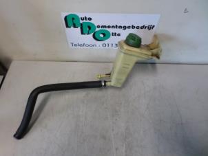 Begagnade Styrservotank Volkswagen Passat (3B2) 1.8 T 20V Pris € 25,00 Marginaltabell erbjuds av Autodemontagebedrijf Otte