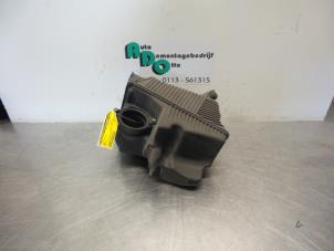 Gebruikte Luchtfilterhuis Renault Scénic II (JM) 1.9 dCi 120 Prijs € 15,00 Margeregeling aangeboden door Autodemontagebedrijf Otte