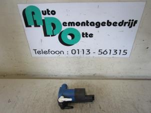 Begagnade Pump, vindrutespolare Renault Clio III (BR/CR) 1.5 dCi 85 Pris € 10,00 Marginaltabell erbjuds av Autodemontagebedrijf Otte