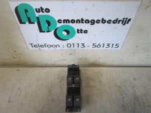 Gebruikte Schakelaar Elektrisch Raam Volkswagen Passat Variant (3B5) 1.9 TDI 115 Prijs € 30,00 Margeregeling aangeboden door Autodemontagebedrijf Otte