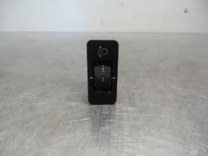 Begagnade Brytare, AIH strålkastare BMW 5 serie (E39) 523i 24V Pris € 10,00 Marginaltabell erbjuds av Autodemontagebedrijf Otte