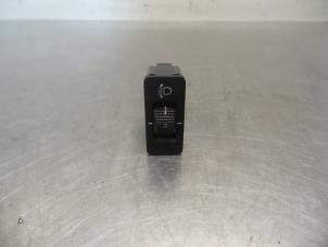 Begagnade Brytare, AIH strålkastare BMW 5 serie (E39) 525i 24V Pris € 10,00 Marginaltabell erbjuds av Autodemontagebedrijf Otte