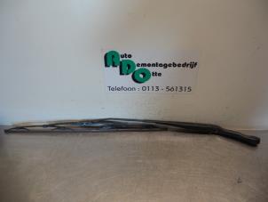 Gebruikte Ruitenwisserarm voor Opel Meriva 1.7 DTI 16V Prijs € 15,00 Margeregeling aangeboden door Autodemontagebedrijf Otte
