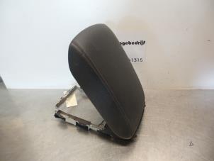 Begagnade Armstöd Audi A8 Pris € 50,00 Marginaltabell erbjuds av Autodemontagebedrijf Otte