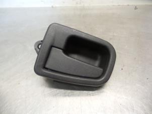 Gebruikte Deurgreep 4Deurs links-achter BMW 3 serie Touring (E36/3) 328i 24V Prijs € 15,00 Margeregeling aangeboden door Autodemontagebedrijf Otte