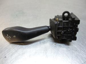 Begagnade Indikatorbrytare BMW 3 serie (E46/4) 318i Pris € 10,00 Marginaltabell erbjuds av Autodemontagebedrijf Otte