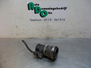 Begagnade Luftmassemätare Ford Transit 2.4 TDdi 16V Pris € 50,00 Marginaltabell erbjuds av Autodemontagebedrijf Otte