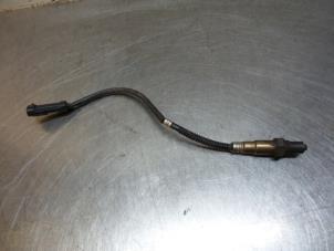 Begagnade Lambdasond Renault Clio II (BB/CB) 1.4 16V Pris € 15,00 Marginaltabell erbjuds av Autodemontagebedrijf Otte