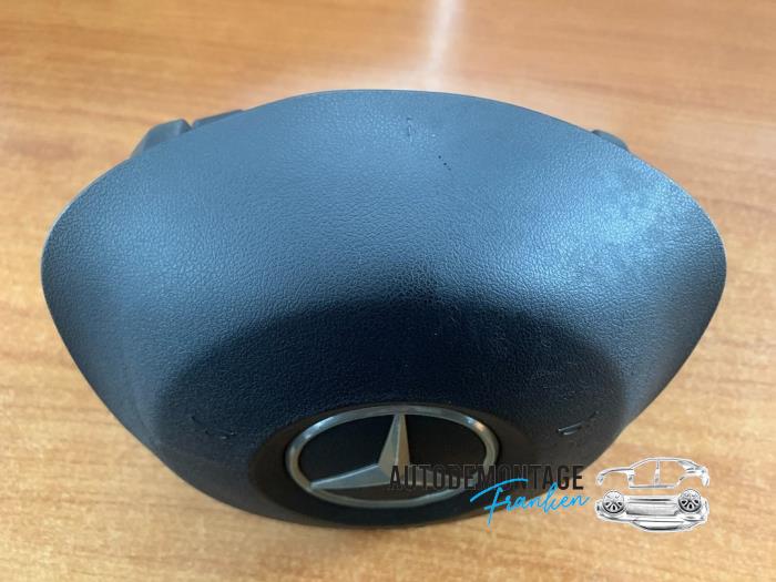 Airbag links (Stuur) van een Mercedes-Benz C (W205) C-250 2.0 CGI 16V 2015