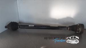 Gebruikte Aandrijfas rechts-voor Volkswagen Golf VI (5K1) 2.0 TDI 16V Prijs € 40,00 Margeregeling aangeboden door Franken Autodemontage B.V.