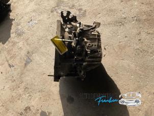 Begagnade Växellåda Alfa Romeo 159 (939AX) 1.9 JTDm Pris på förfrågan erbjuds av Franken Autodemontage B.V.