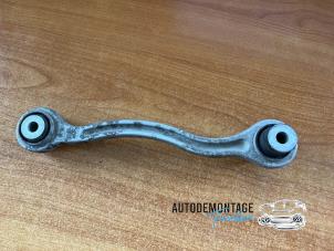 Gebruikte Draagarm links-achter Mercedes CLS (C218) 350 CGI BlueEfficiency 3.5 V6 24V Prijs € 35,00 Margeregeling aangeboden door Franken Autodemontage B.V.