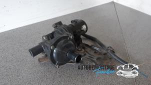Begagnade Extra vattenpump Toyota Prius (NHW11L) 1.5 16V Pris € 50,00 Marginaltabell erbjuds av Franken Autodemontage B.V.