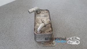 Używane Chlodnica oleju Volvo V60 I (FW/GW) 2.0 T3 16V Cena € 60,00 Procedura marży oferowane przez Franken Autodemontage B.V.