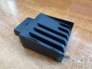 Begagnade Elektrisk bränslemodul Volkswagen Golf VII (AUA) 1.6 TDI BlueMotion 16V Pris € 25,00 Marginaltabell erbjuds av Franken Autodemontage B.V.