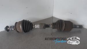 Begagnade Drivaxel, vänster fram Opel Insignia Sports Tourer 2.0 CDTI 16V Pris € 70,00 Marginaltabell erbjuds av Franken Autodemontage B.V.