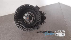 Gebruikte Chaufage Ventilatiemotor BMW Mini One/Cooper (R50) 1.6 16V One Prijs € 35,00 Margeregeling aangeboden door Franken Autodemontage B.V.