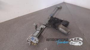 Begagnade Fönstermekanism, 2-dörrars, höger fram Fiat Ducato (250) 2.2 D 100 Multijet Euro 4 Pris € 50,00 Marginaltabell erbjuds av Franken Autodemontage B.V.