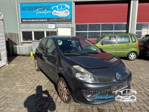 Begagnade Bensinpump Renault Clio III (BR/CR) 1.2 16V TCe 100 Pris på förfrågan erbjuds av Franken Autodemontage B.V.