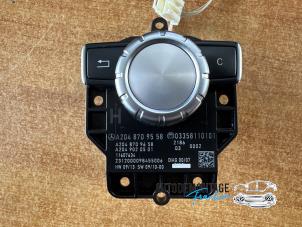 Gebruikte Multi Media Regelunit Mercedes C Estate (S204) 1.8 C-180 CGI 16V Prijs € 100,00 Margeregeling aangeboden door Franken Autodemontage B.V.