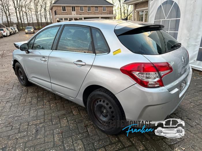 Cardanas links-voor (VWA) van een Citroën C4 Berline (NC) 1.6 Hdi 90 2011