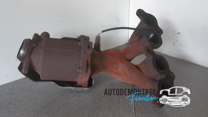 Katalizator z Nissan Note (E11) 1.4 16V 2007