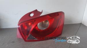 Gebruikte Achterlicht rechts Seat Ibiza IV (6J5) 1.2 TSI Prijs € 40,00 Margeregeling aangeboden door Franken Autodemontage B.V.