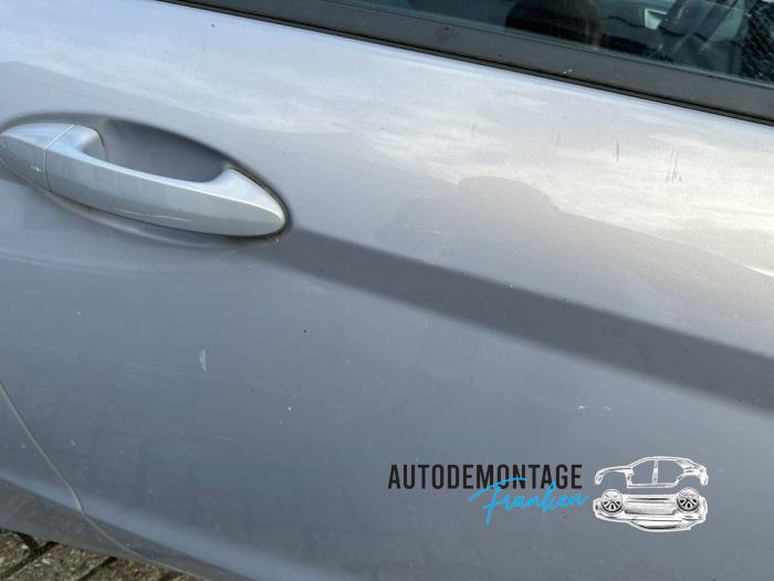 Dörr, 2-dörrars, höger från en Ford Fiesta 6 (JA8) 1.4 TDCi 2012