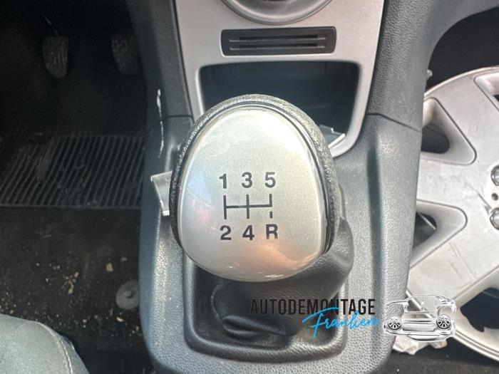 Växellåda från en Ford Fiesta 6 (JA8) 1.4 TDCi 2012
