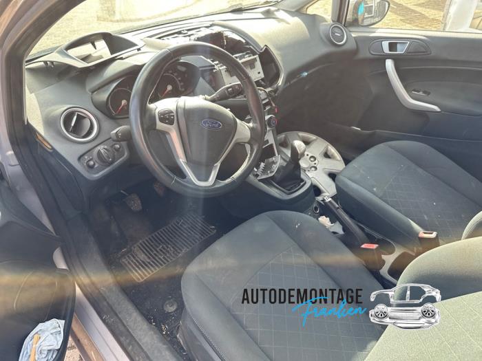 Ljusbrytare från en Ford Fiesta 6 (JA8) 1.4 TDCi 2012