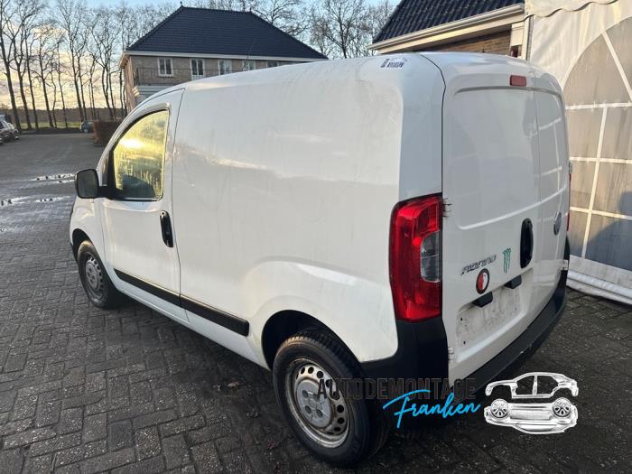 Framskärm, vänster från en Fiat Fiorino (225) 1.3 JTD 16V Multijet 2012