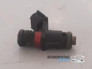 Gebruikte Injector (benzine injectie) Skoda Fabia II (5J) 1.2i 12V Prijs € 20,00 Margeregeling aangeboden door Franken Autodemontage B.V.