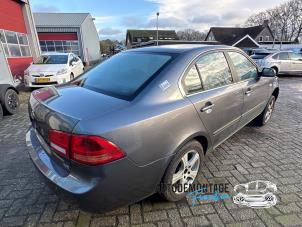 Gebruikte Remklauw (Tang) rechts-achter Kia Magentis (GE) 2.7 V6 24V Prijs op aanvraag aangeboden door Franken Autodemontage B.V.